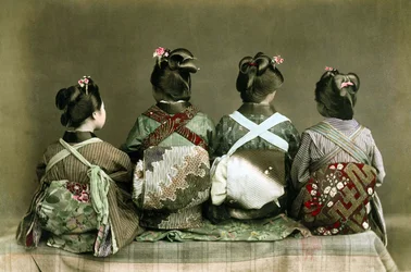 Female Dancers